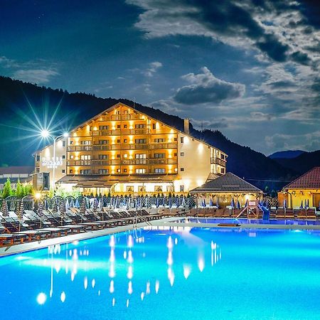 Mirage Resort & Spa Vişeu de Sus Extérieur photo
