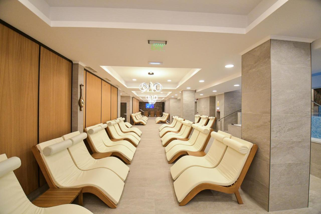 Mirage Resort & Spa Vişeu de Sus Extérieur photo