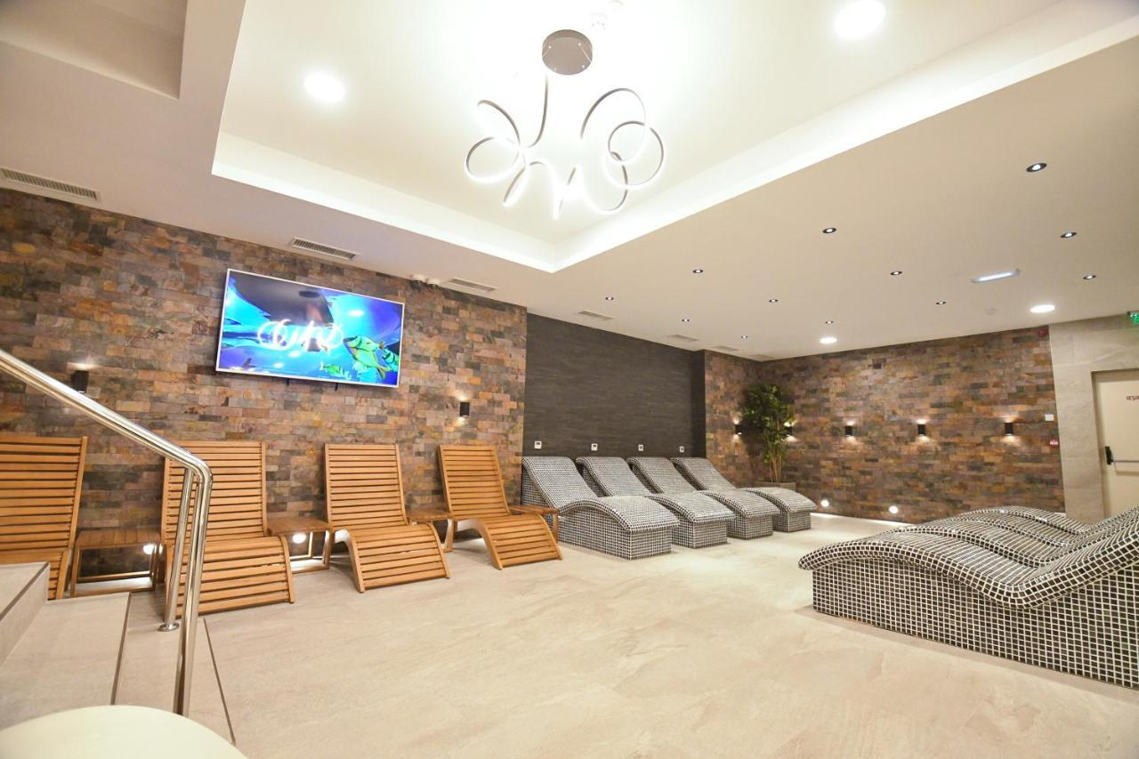 Mirage Resort & Spa Vişeu de Sus Extérieur photo