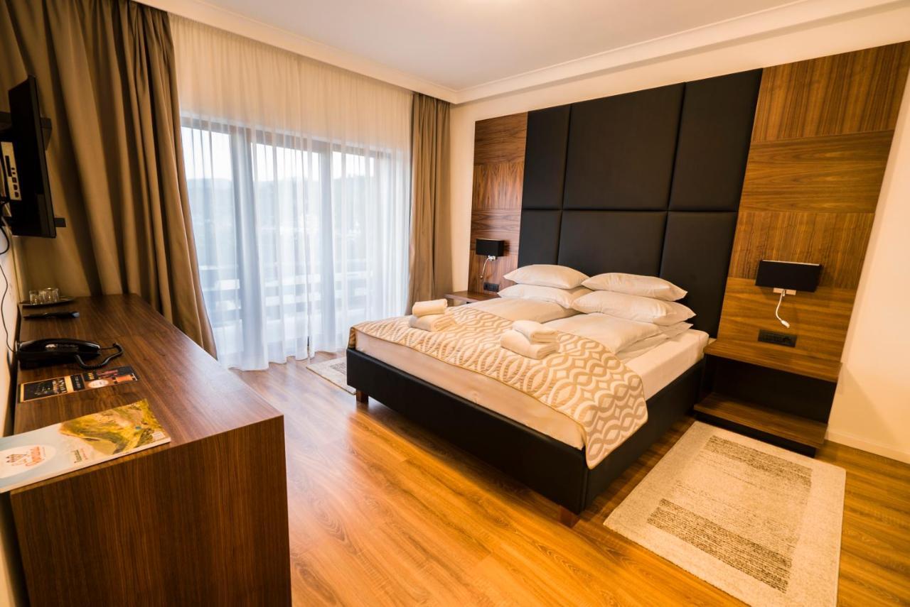 Mirage Resort & Spa Vişeu de Sus Extérieur photo