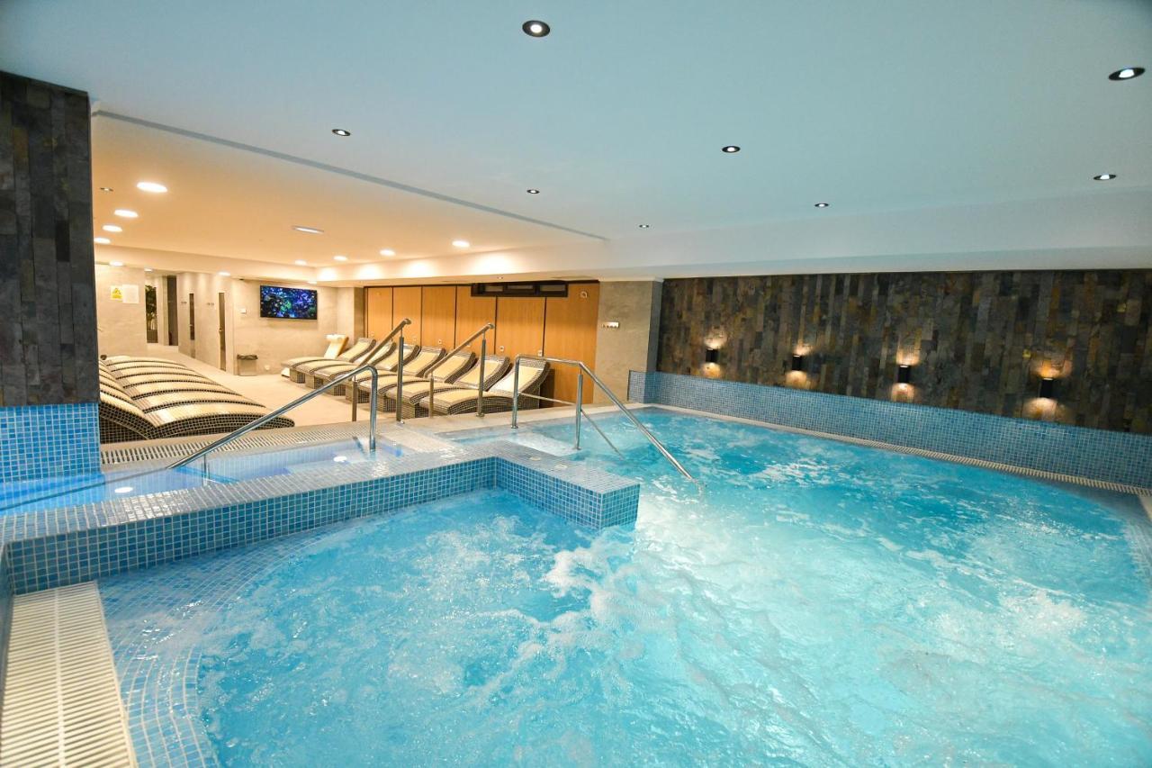 Mirage Resort & Spa Vişeu de Sus Extérieur photo